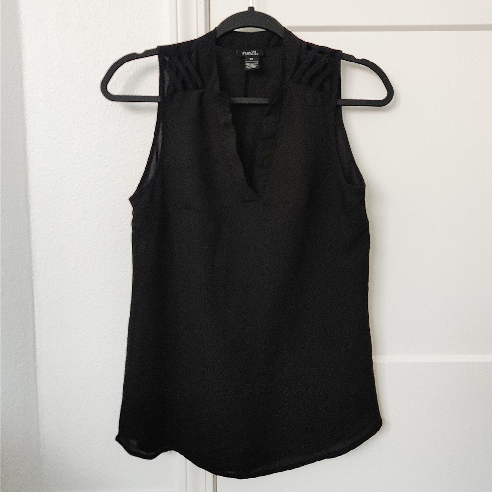 Rue21 Crisscross Sleeve Tank Top
